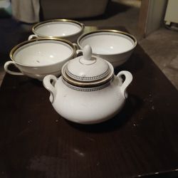 Royal Douton Pavanne Bone China