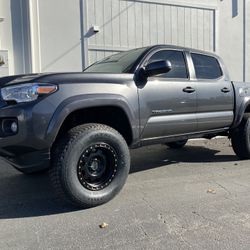 Toyota 4inch Lift Kit installed n aligned $1300