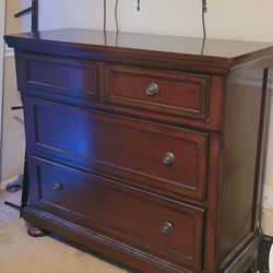 Chest and nightstand