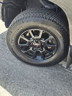 4 Toyota Tundra Trd Pro oem Rims With Michelin LTX A/T2 Tires.