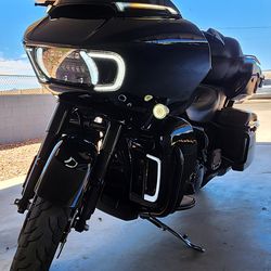 Harley Davidson road glide limited 2023