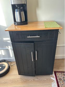 Moving out - excellent furniture
