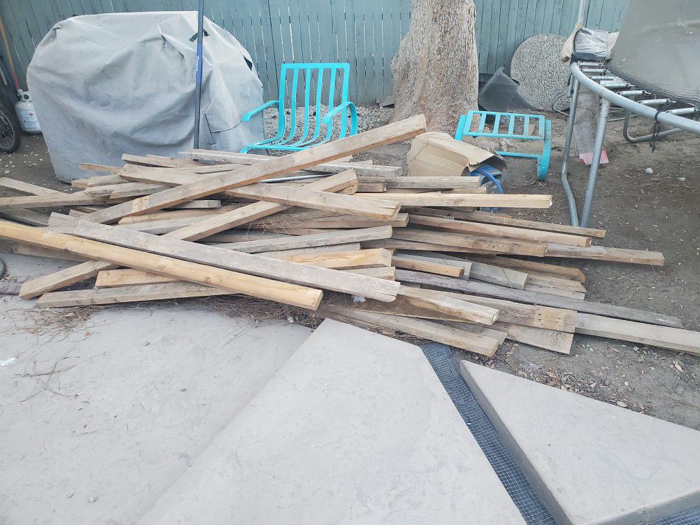 Used 2x4 Wood 6 To 12 Foot Lenghts