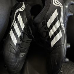 Size 9 Soccer Cleats