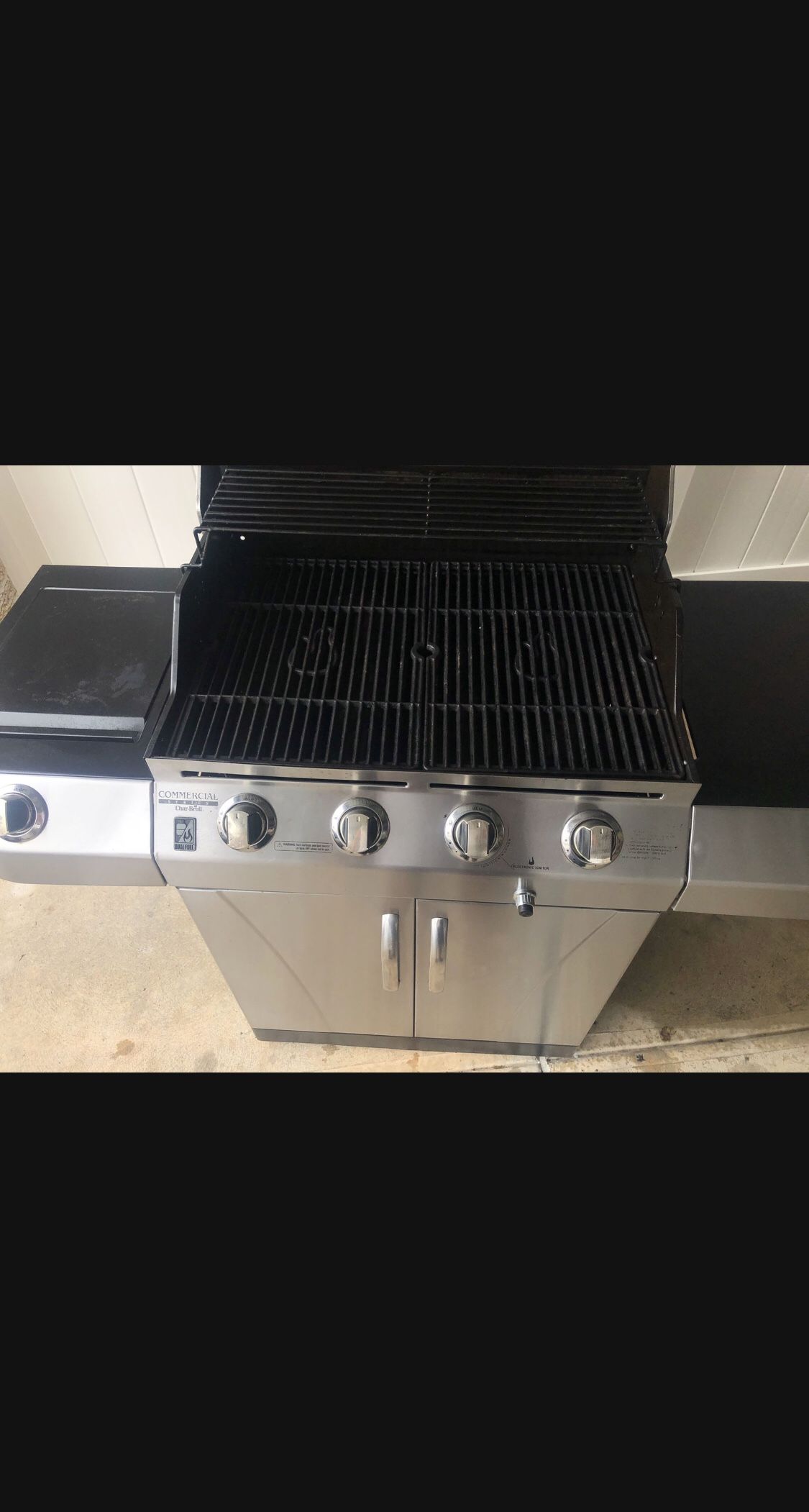 Char-Broil commercial series bbq grill 4 burner