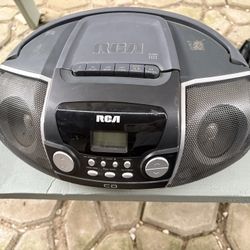 RCA Boombox / Radio