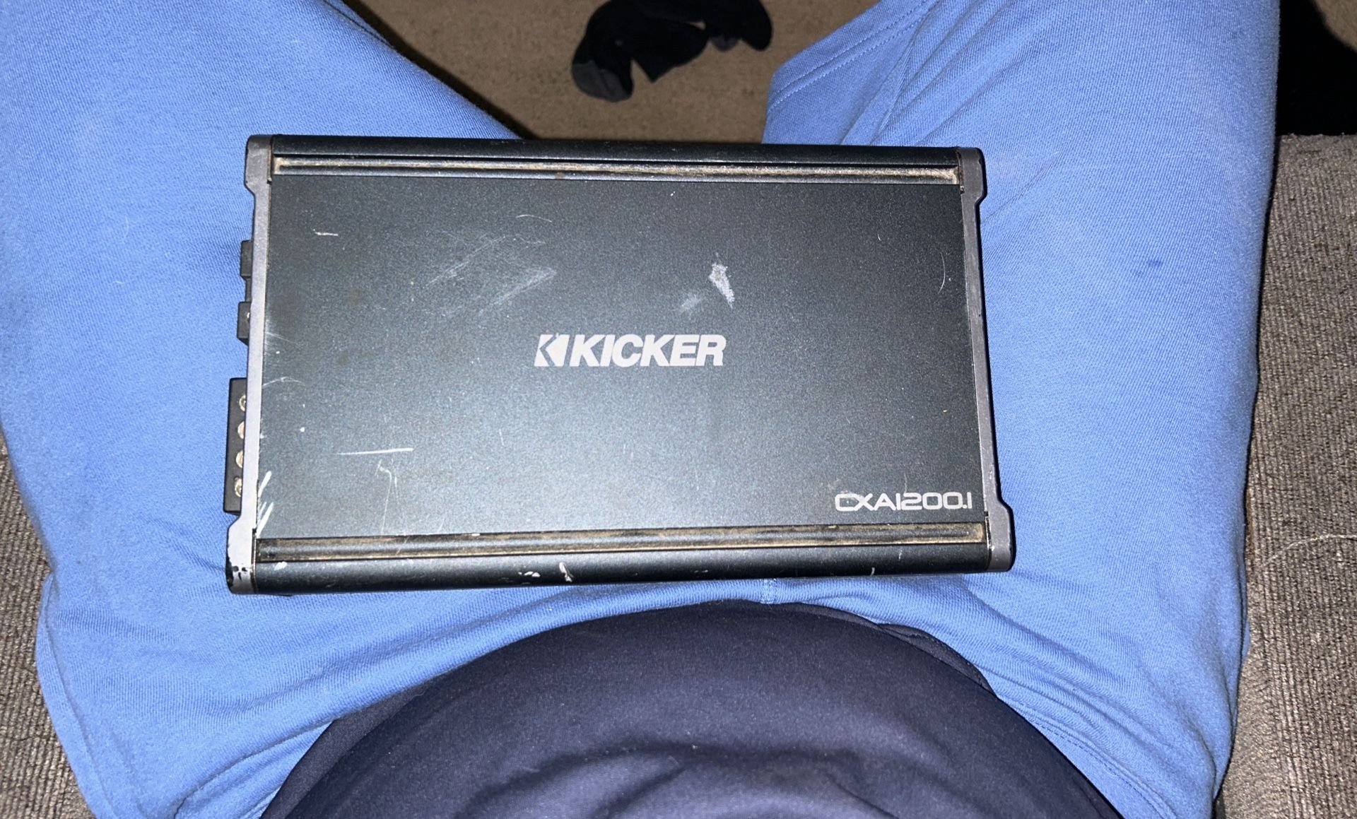 Kicker Amp