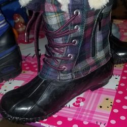 Snow Boots For Girl Side 2 Good condition