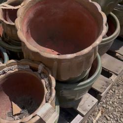 Ceramic Pottery (Different Size Pots)