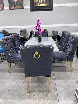Gorgeous Dining Set 🩶🩷🩶🩷