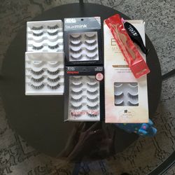 Ardell Lashes & 2 Applicaters