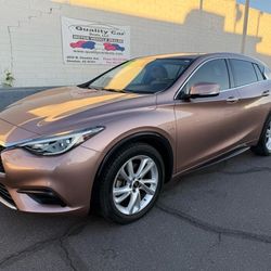 2017 Infiniti QX30 Luxury Sport