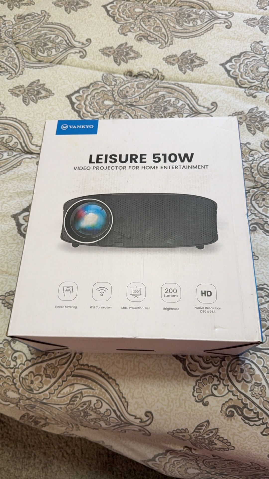 Projector With Screen And Stand 