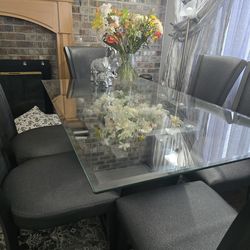 dinning table