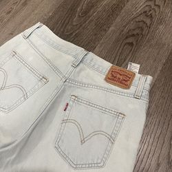 Levi’s 
