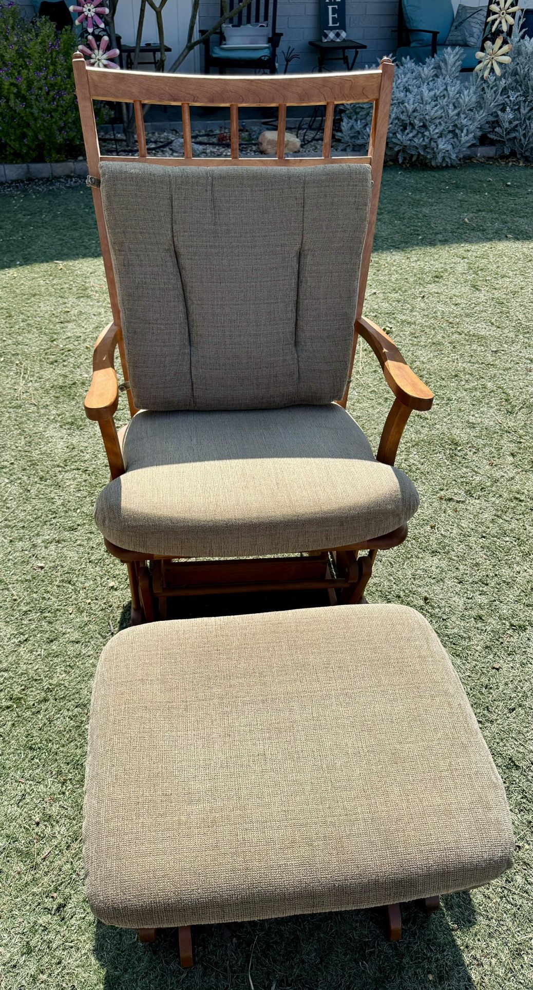 Padded Rocking Chair with Ottoman