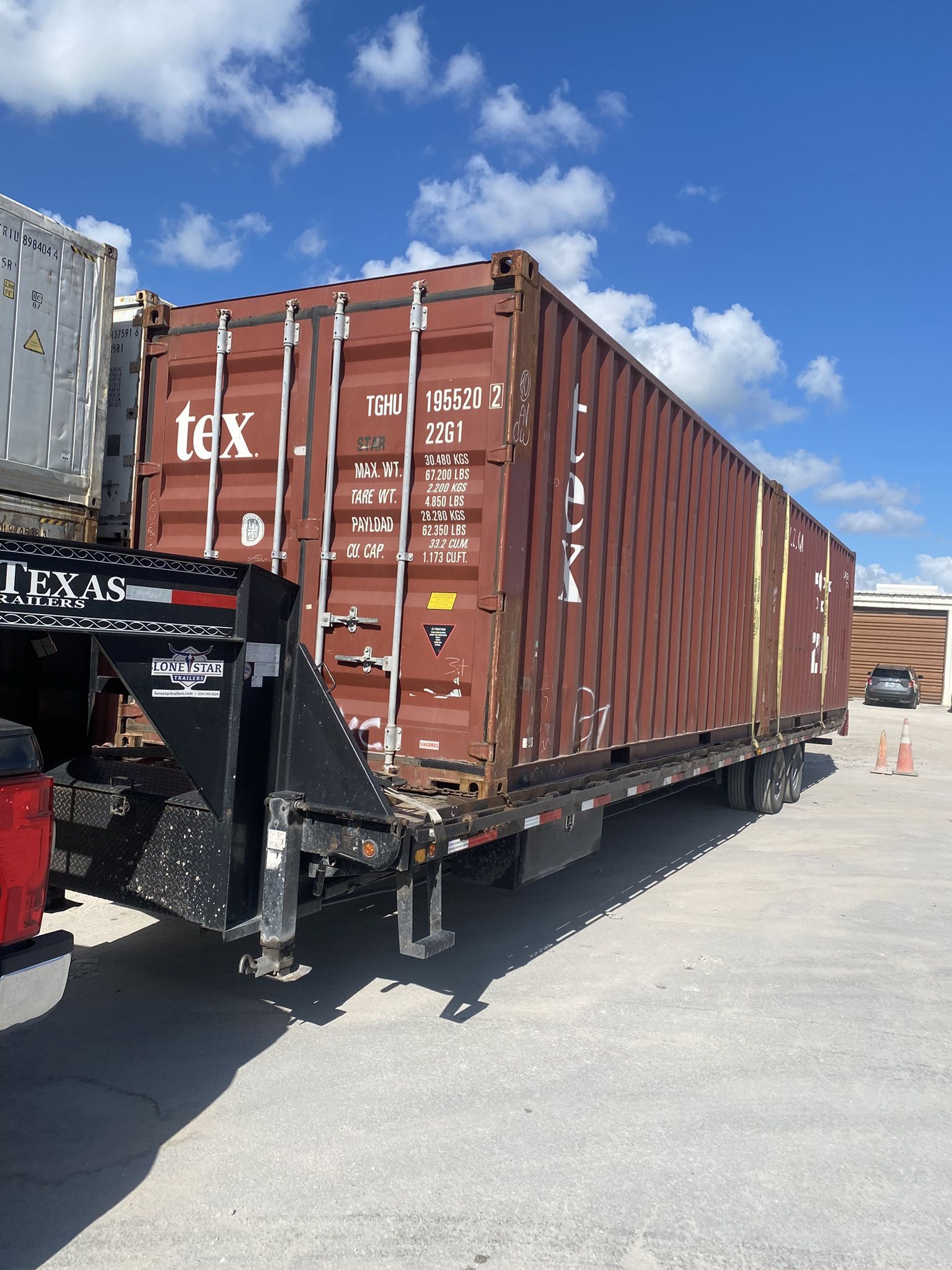 STORAGE CONTAINERS