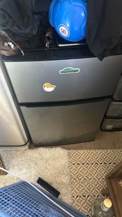 Mini fridge