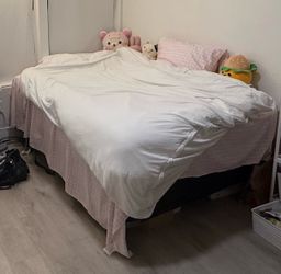 Full Sized Bed