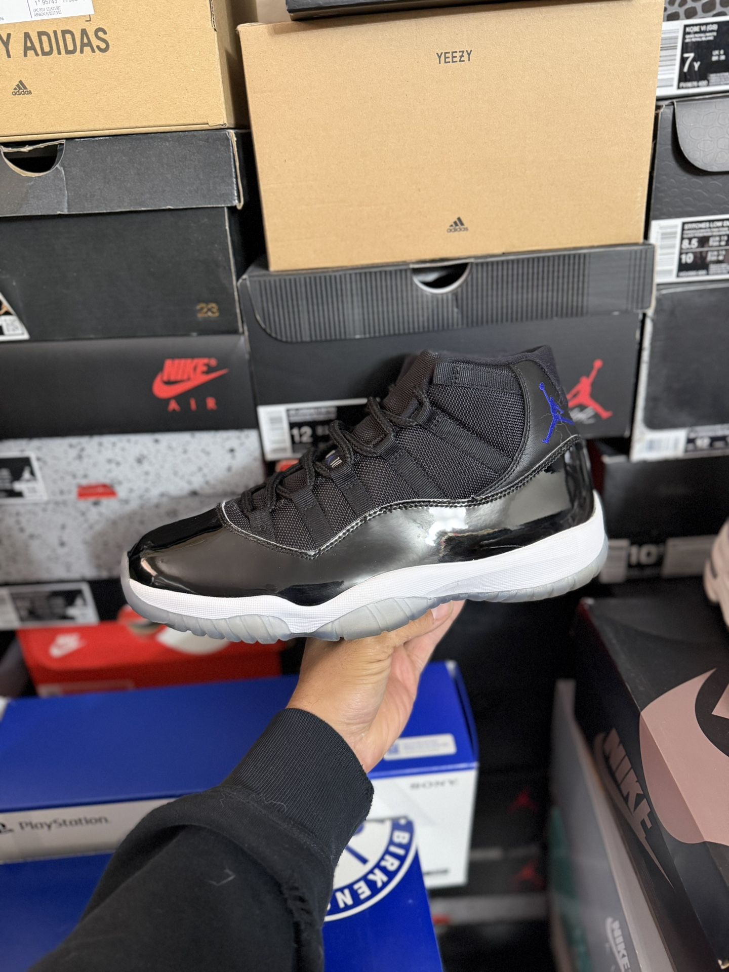 2016 Jordan Space Jam 11s size 10 VNDS