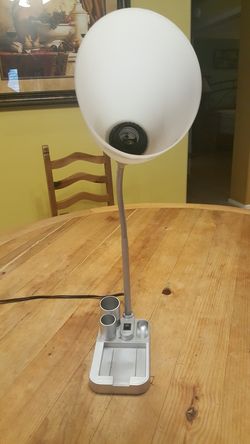 Desk lamp