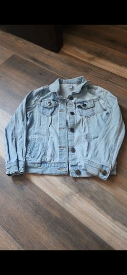 Girls jean jacket in size 7