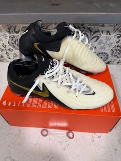 RARE Nike Phantom GX 2 Elite SG  White Metallic Gold Coin Black