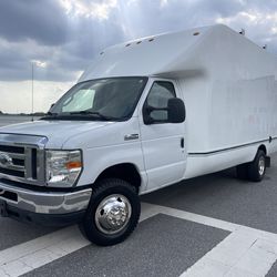 2013 FORD E450 BOX TRUCK