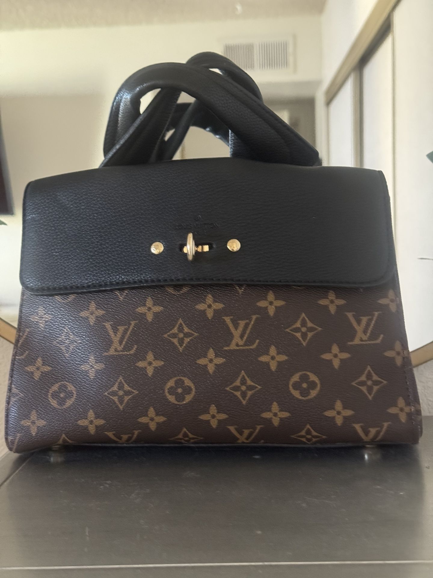 Gorgeous Louis Vuitton Handbag