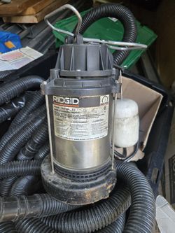 Rigid submersible sump pump