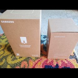 [Brand NEW] SAMSUNG Freestyle Projector + Free Stylish Carry Case (