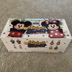 Authentic PopMart Mickey family cute together Vinyl plushie Keychain - Whole set