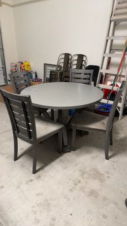 Dinning table