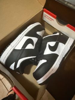 New toddler Nike panda dunks sz 7c