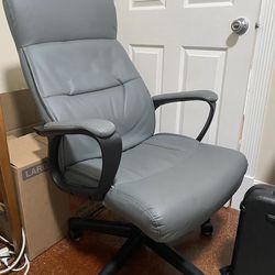 Comfortable Desk Chair 