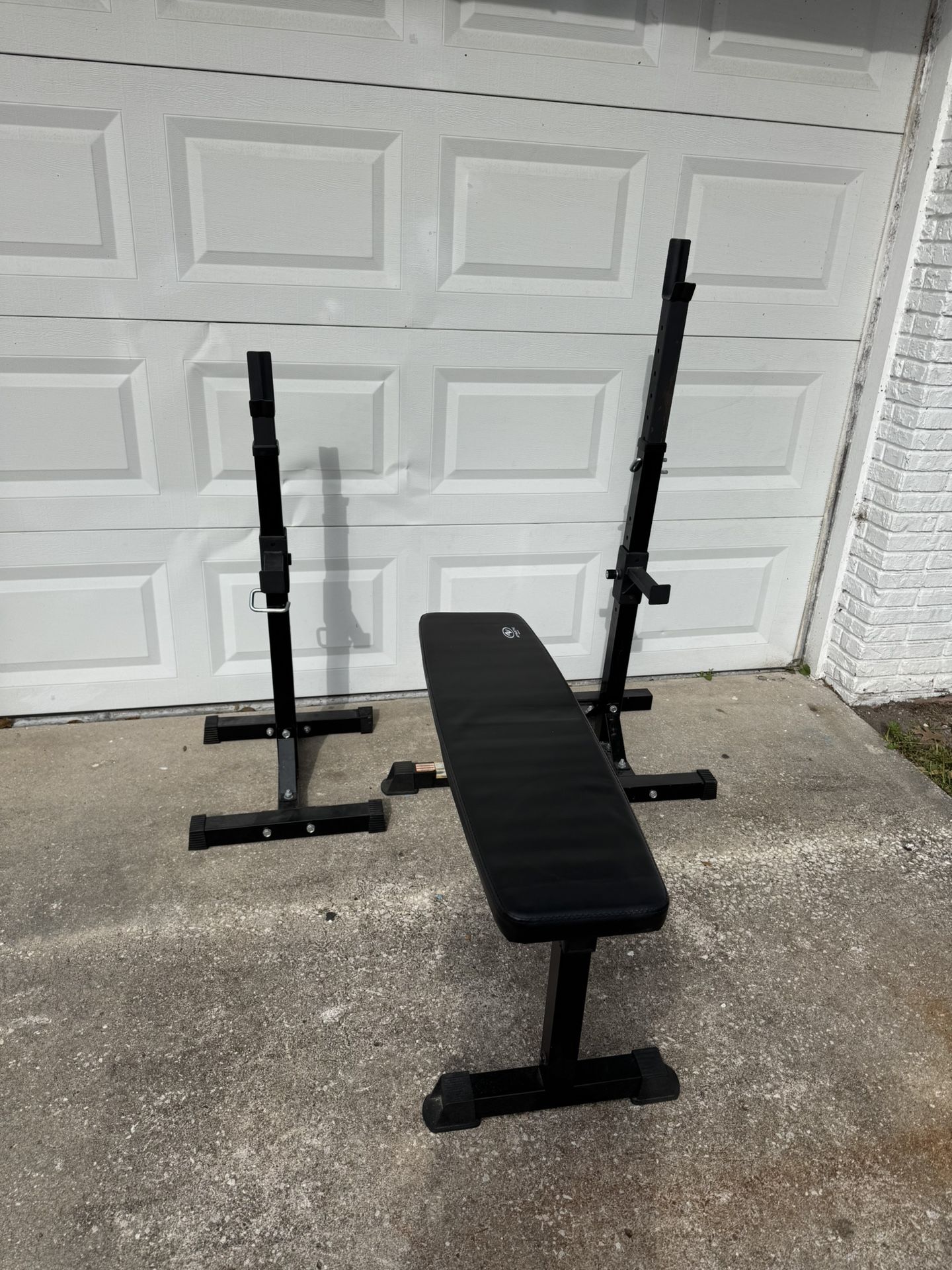 Rack Adjustable and Flat bench combo