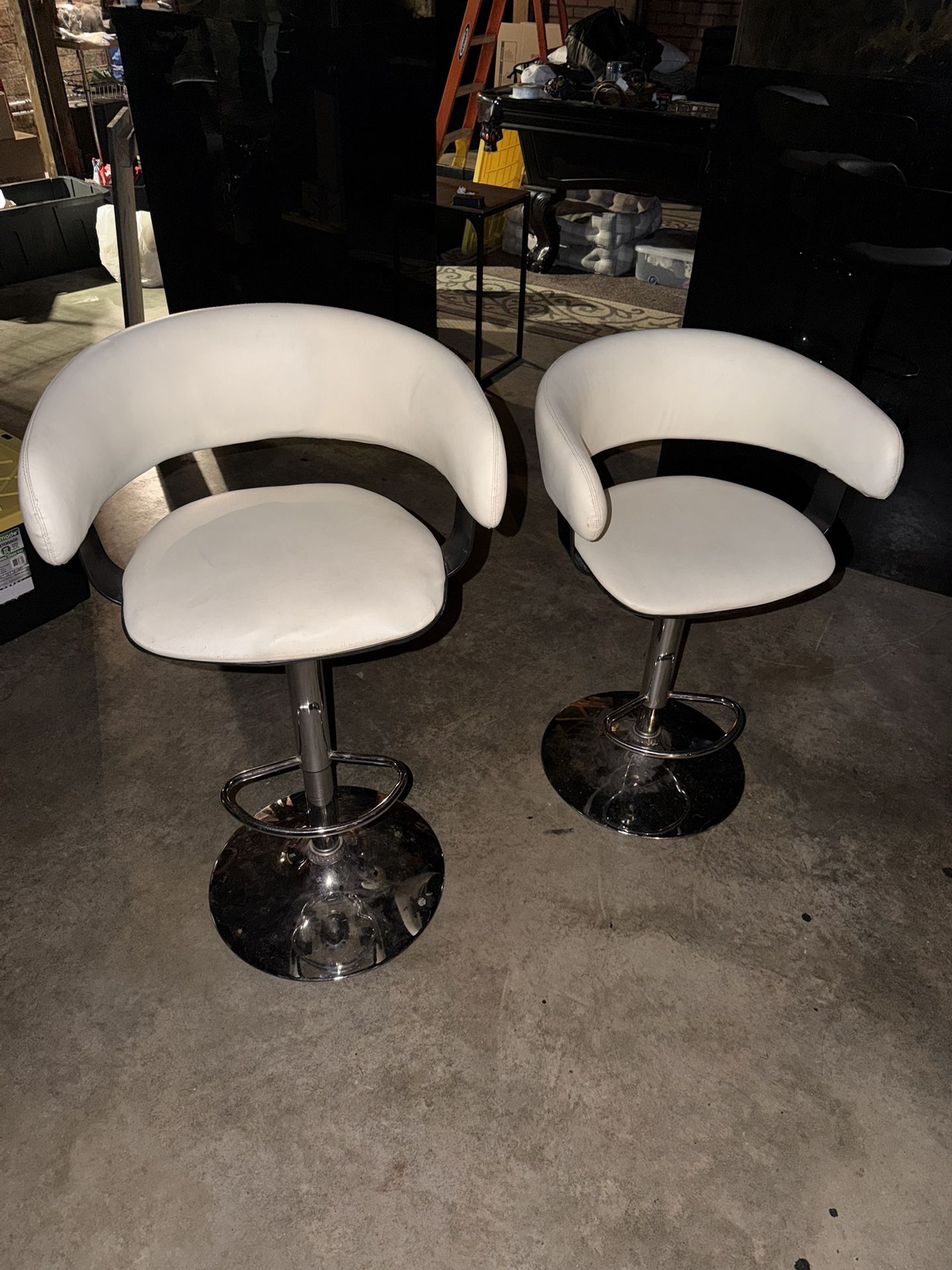 Adjustable Bar Stool