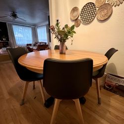 Solid Wood Dining Table & 4 Chairs 