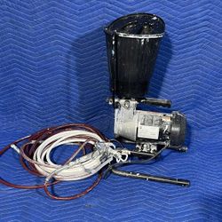 TITAN PAINT SPRAYER 