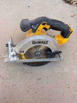 DEWALT DCS391 20V MAX 6-1/2" Cordless Circular Saw
