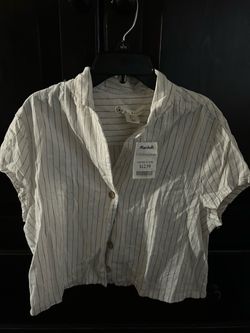 Women's Pinstripe Cropped Button-Up Shirt