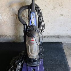 BISELL POWER FORCE VACCUM 