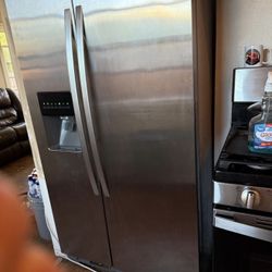 Kenmore Refrigerator Free!! Gratis!!