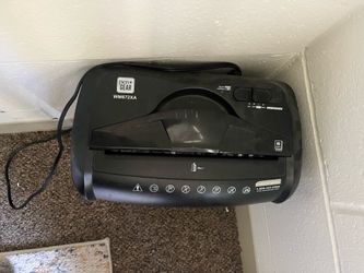 Mini office shredder