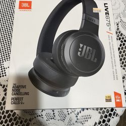 NEW JBL Headphones 