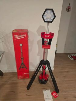 🔥$160 FIRM PRICE NO NEGOTIABLE🔥 Milwaukee 18-Volt Cordless Rocket Dual Power Tower Light (Tool-Only) NO BATTERY - NO CHARGER