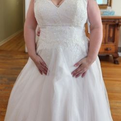 Blush Size 12 Wedding Dress