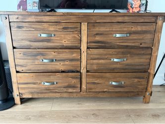 6 drawer dresser and two night stands