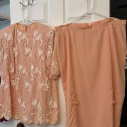 🌸 Vintage Peach Lace Formal Set – 2 Piece Floral Embroidered Blouse and Skirt – Elegant Occasion Outfit