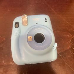 Fujifilm Instax mini 11 instant camera
